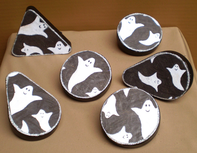 Set of 6 White Ghost Noisemaker